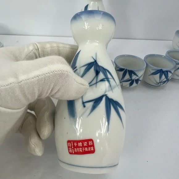 VINTAGE JAPANESE 14 PIECES SAKE SET, 12 CUPS, 2 BOTTLES, BLUE BAMBOO DESIGN - Picture 7 of 14